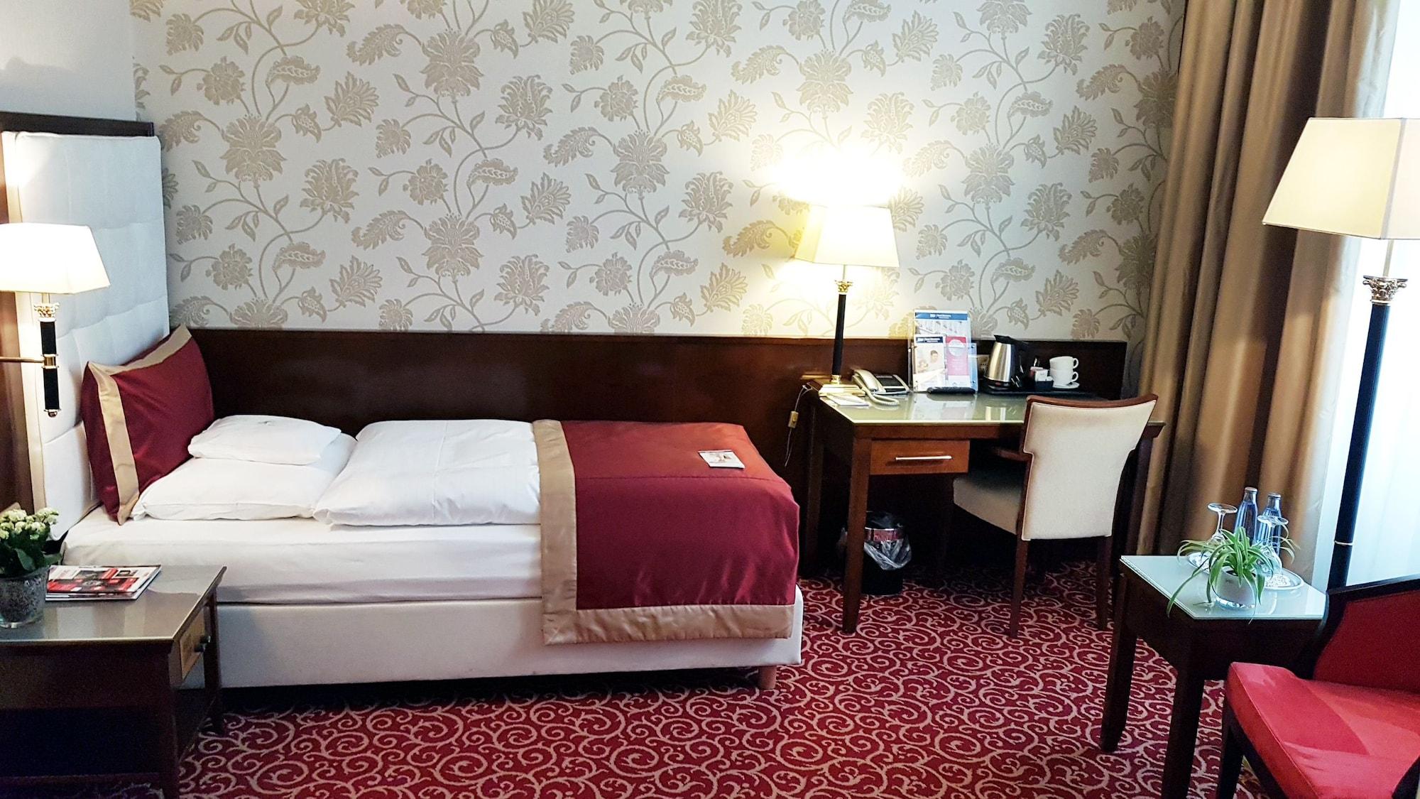 Best Western Plus Hotel Stadtpalais Брауншвейг Екстер'єр фото