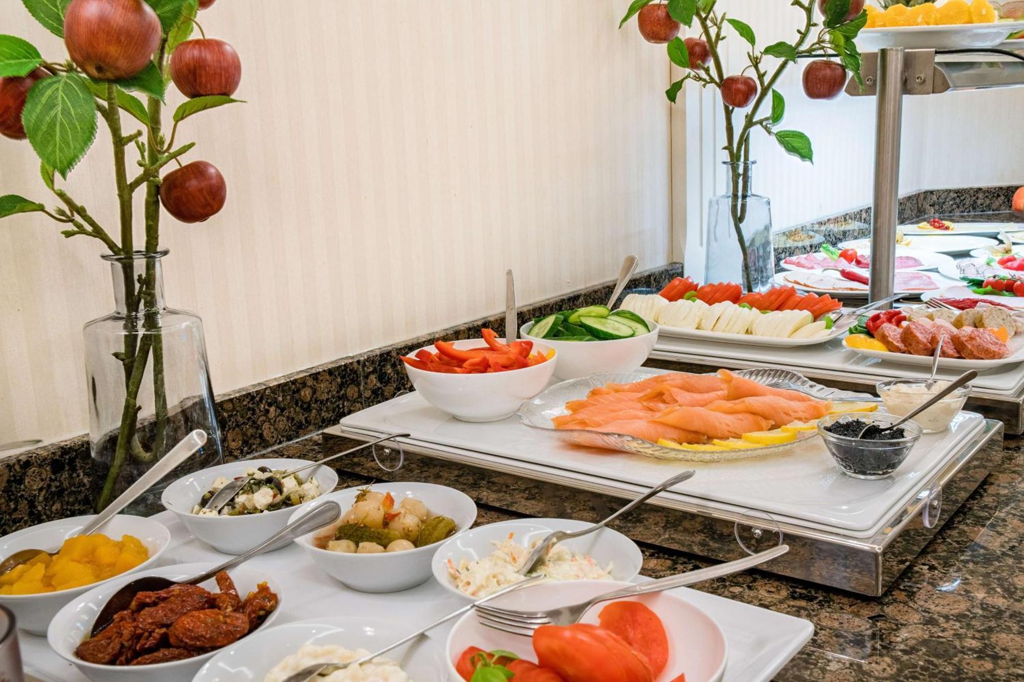 Best Western Plus Hotel Stadtpalais Брауншвейг Екстер'єр фото