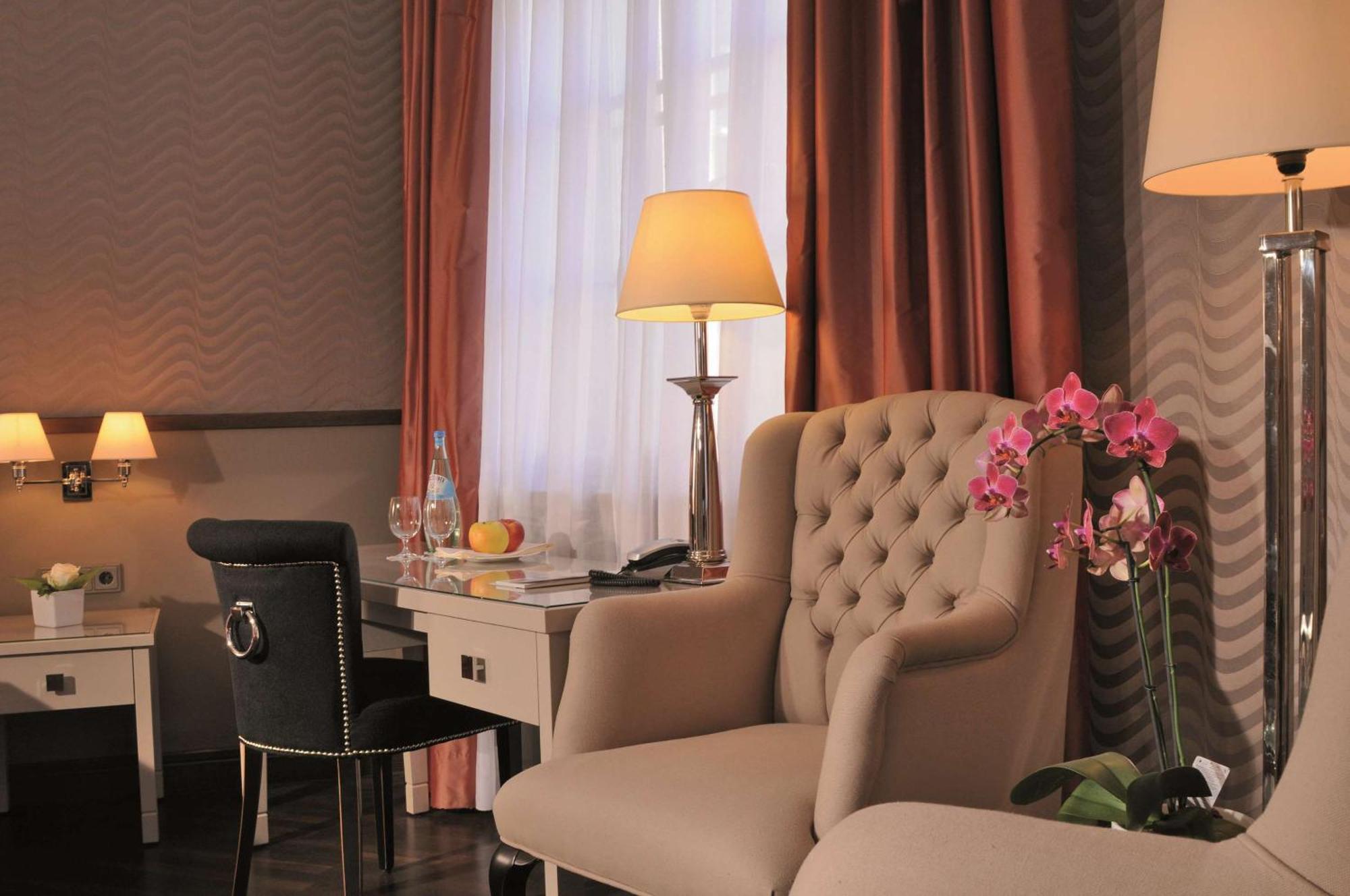 Best Western Plus Hotel Stadtpalais Брауншвейг Екстер'єр фото