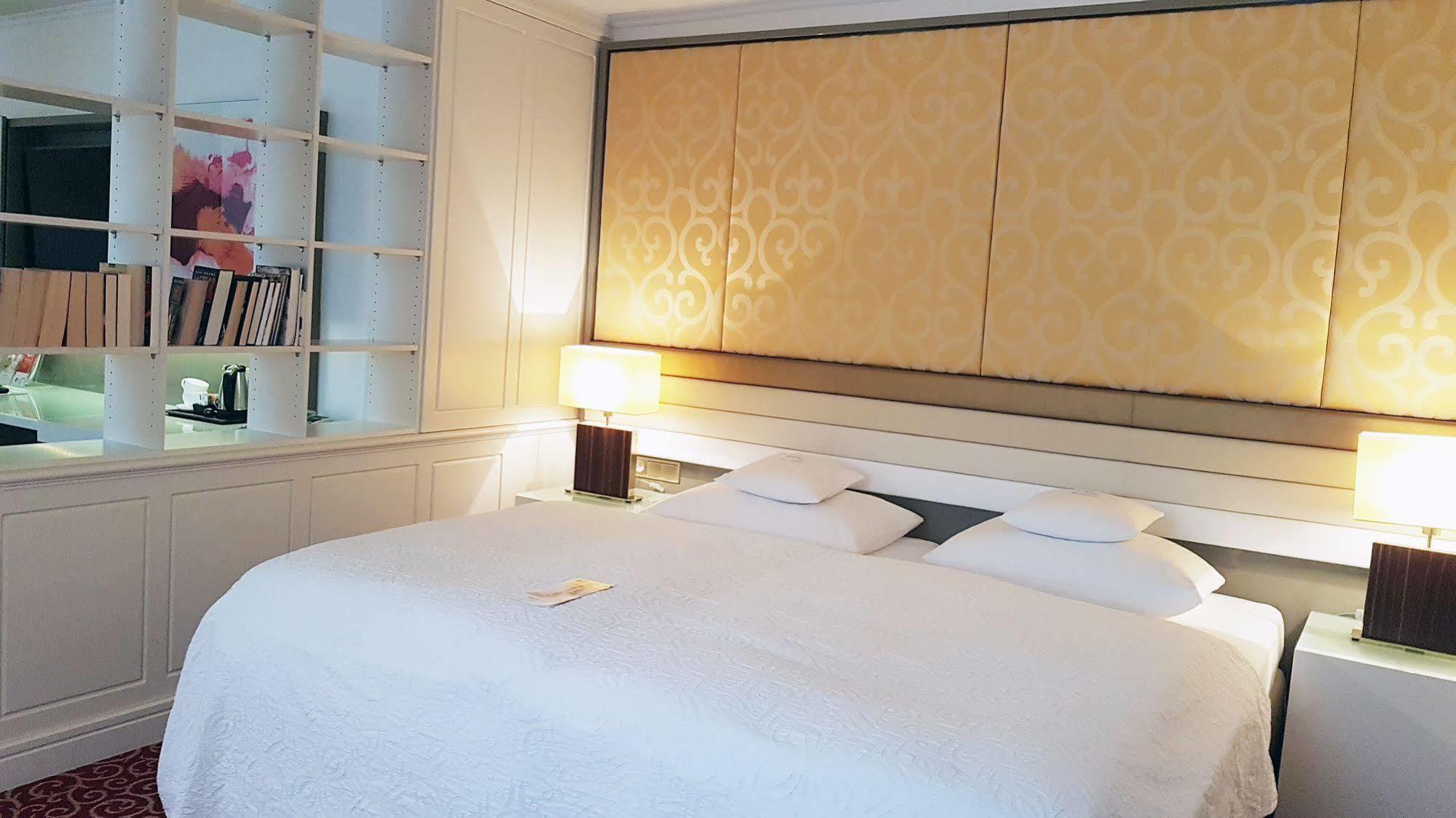 Best Western Plus Hotel Stadtpalais Брауншвейг Екстер'єр фото