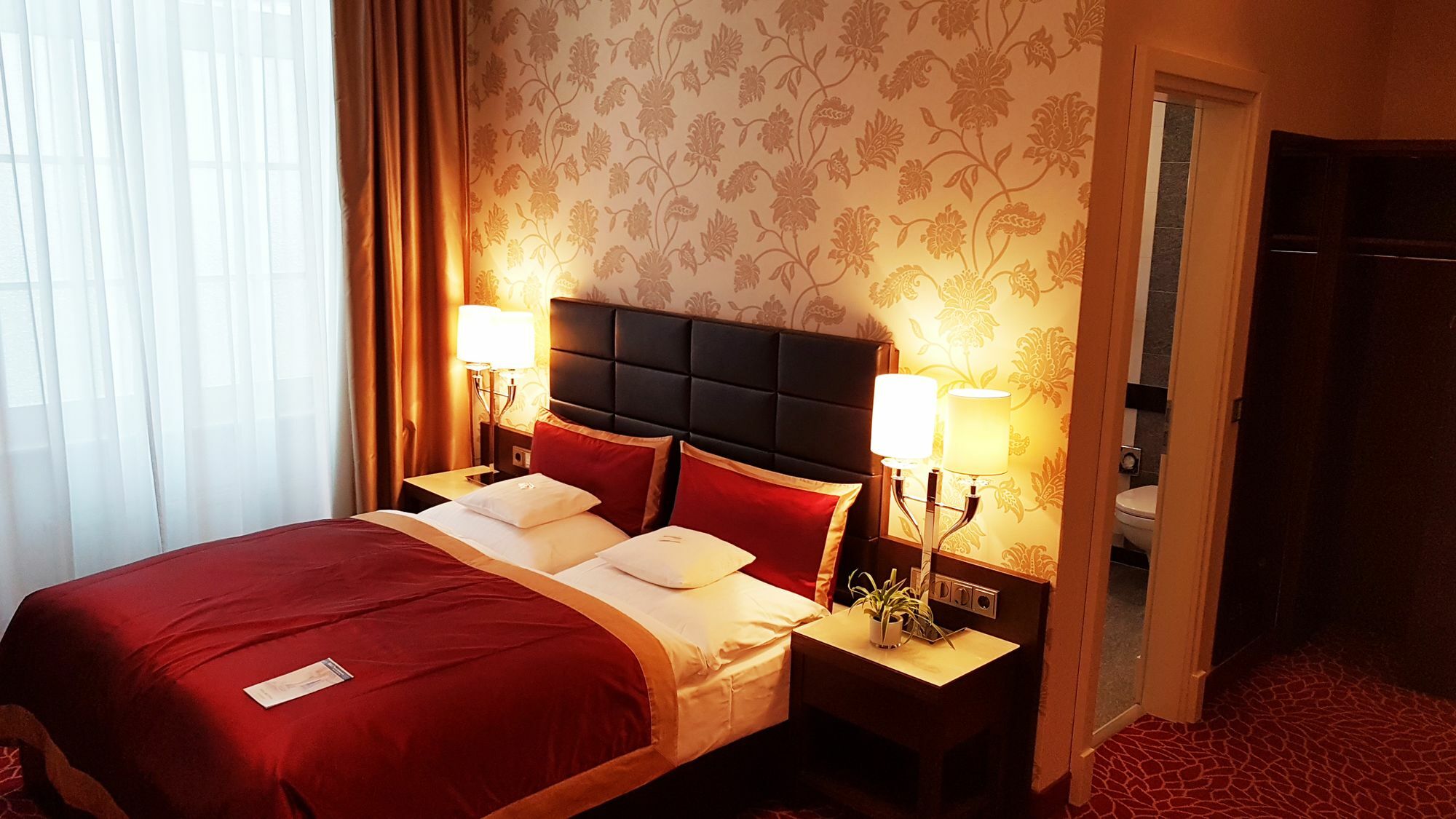 Best Western Plus Hotel Stadtpalais Брауншвейг Екстер'єр фото